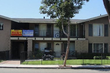 12881 Galway St. 1-2 Beds Apartment for Rent