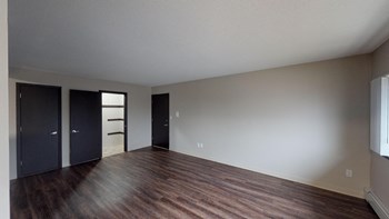 177 E. Thompson Avenue #8 1-2 Beds Apartment for Rent - Photo Gallery 5