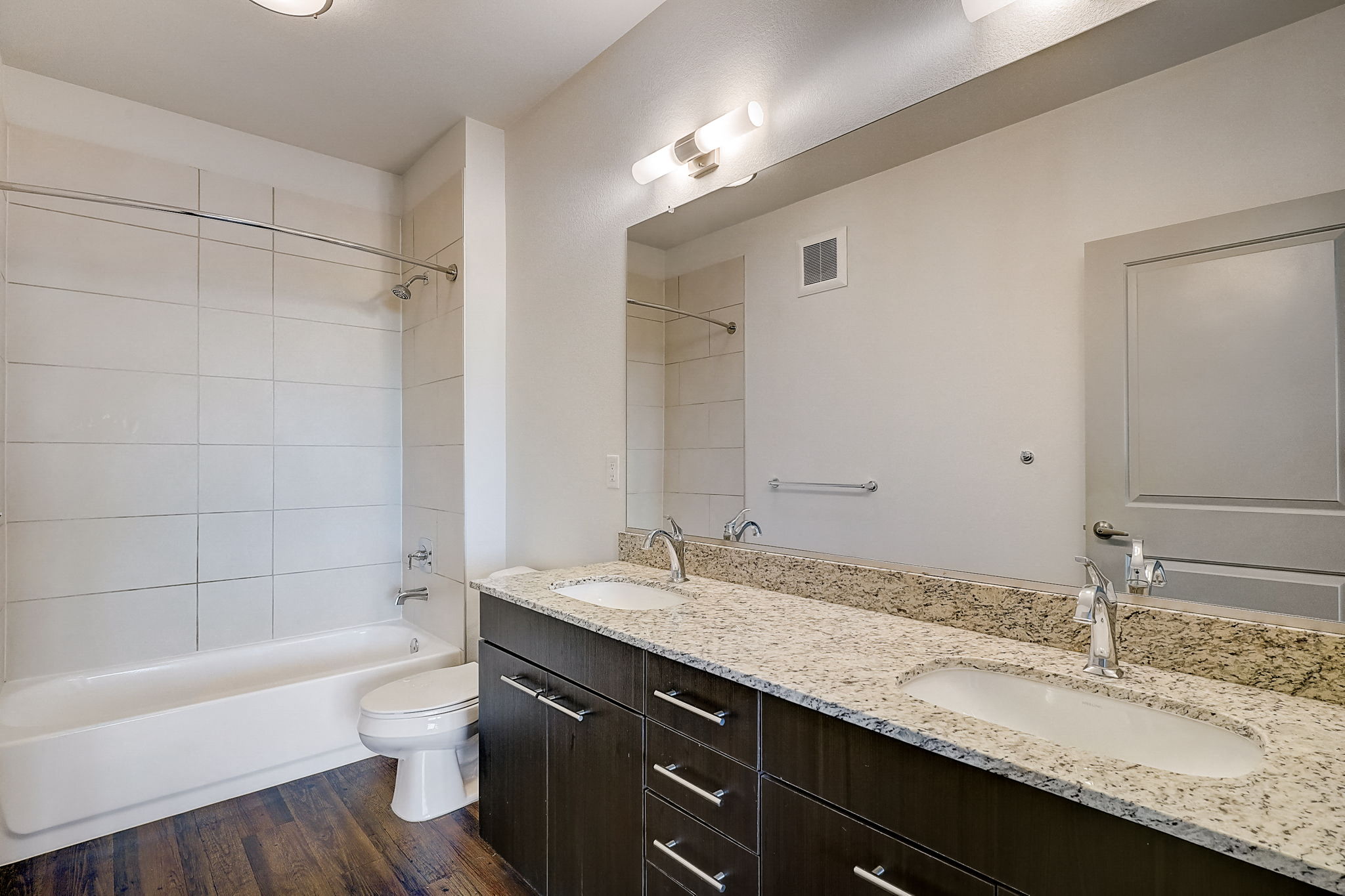 Milehouse - Bathroom