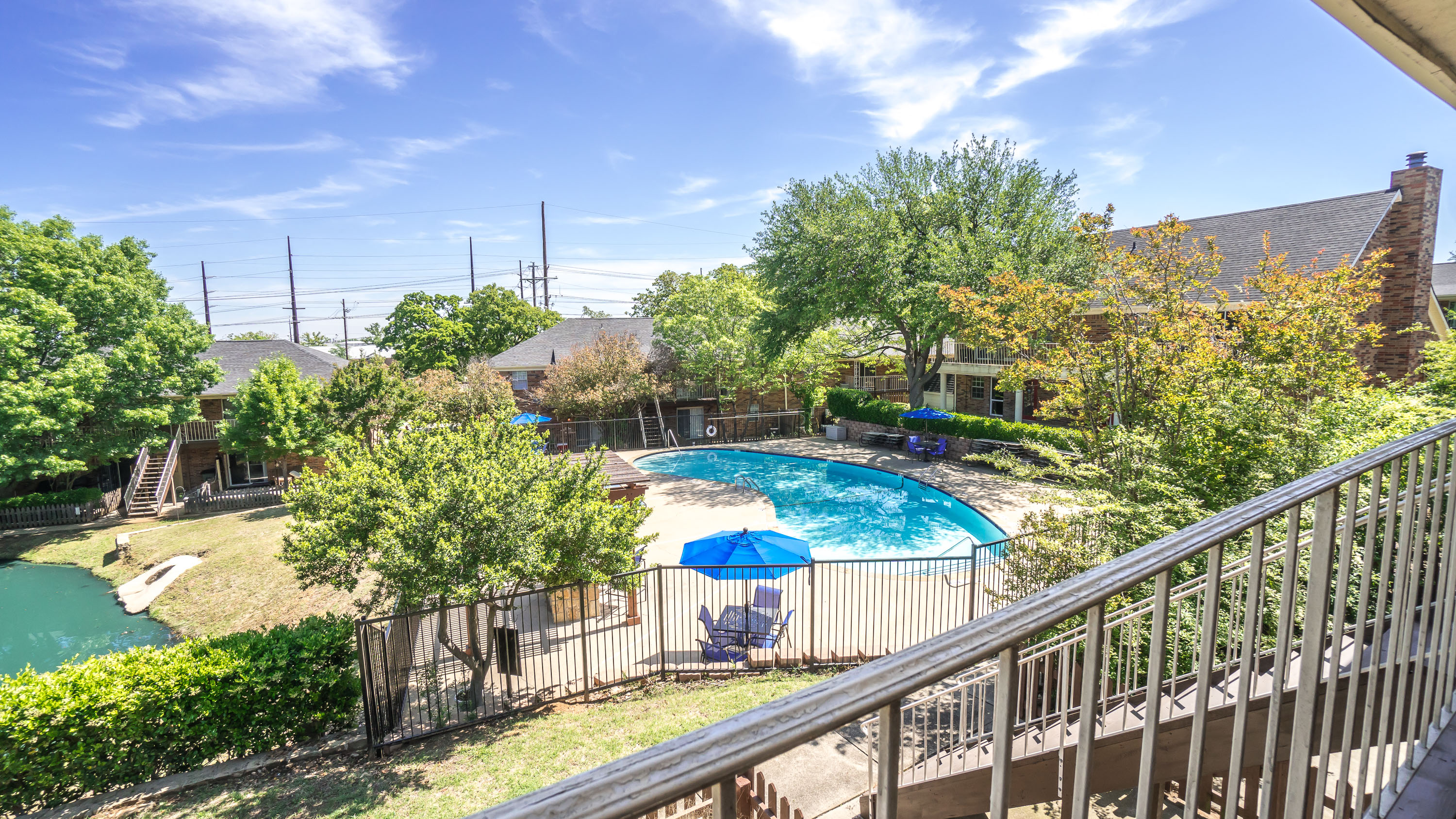 Watersedge Apartments Apartments In Denton Tx