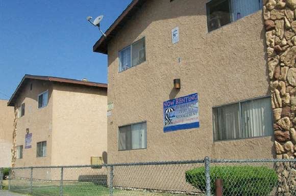 1155-1159 E. 10th St. 3 Beds Apartment for Rent - Photo Gallery 1