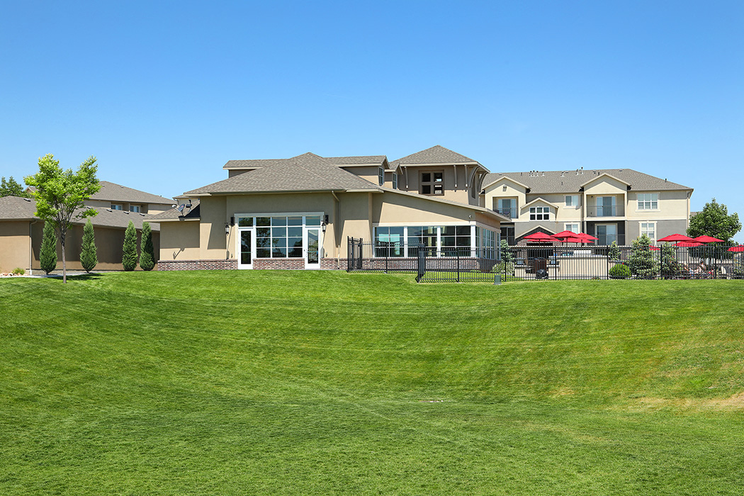 West Jordan, UT Boulder Canyon Apartments exterior