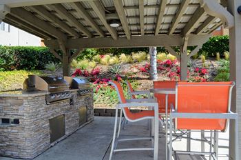 Outdoor BBQ Area at Canyon Villa Apartment Homes, Chula Vista, CA