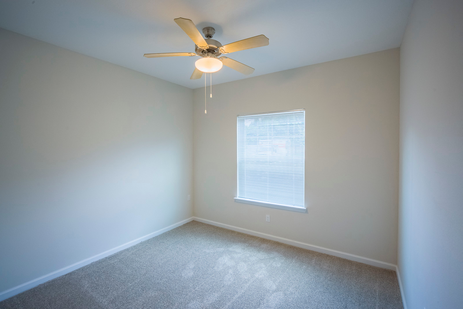 Abigail Court Apartments Bedroom