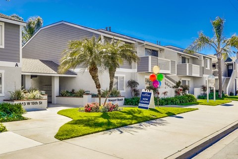 Newport Seacrest Apartments Exterior Building View