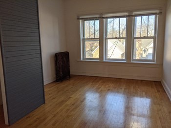 823 E Johnson 3 Beds Apartment for Rent - Photo Gallery 4