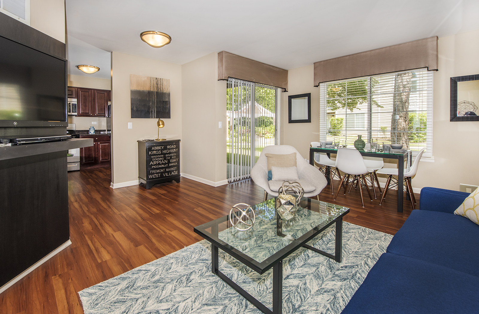 Apartments for Rent in Buffalo Grove, IL Windbrooke Crossing Apartments