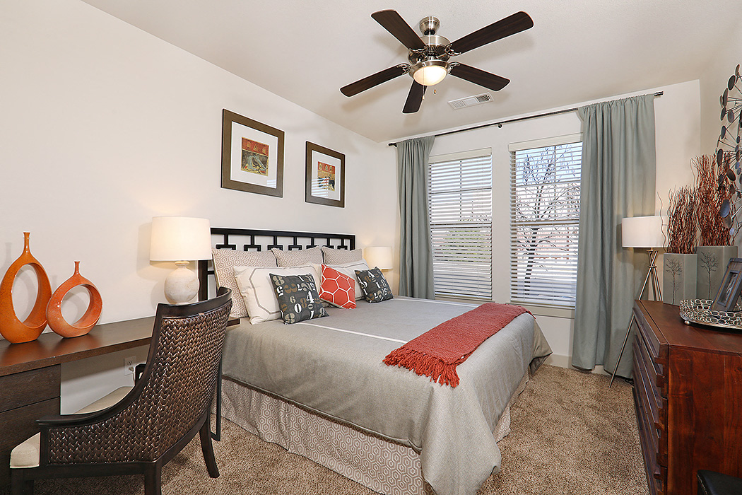 Wheat Ridge, CO Arvada Station bedroom