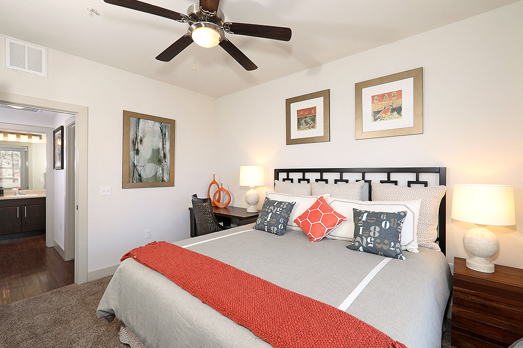 Wheat Ridge, CO Arvada Station bedroom