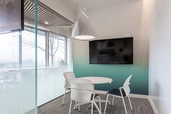 Yard Luxury Apartments & Penthouses