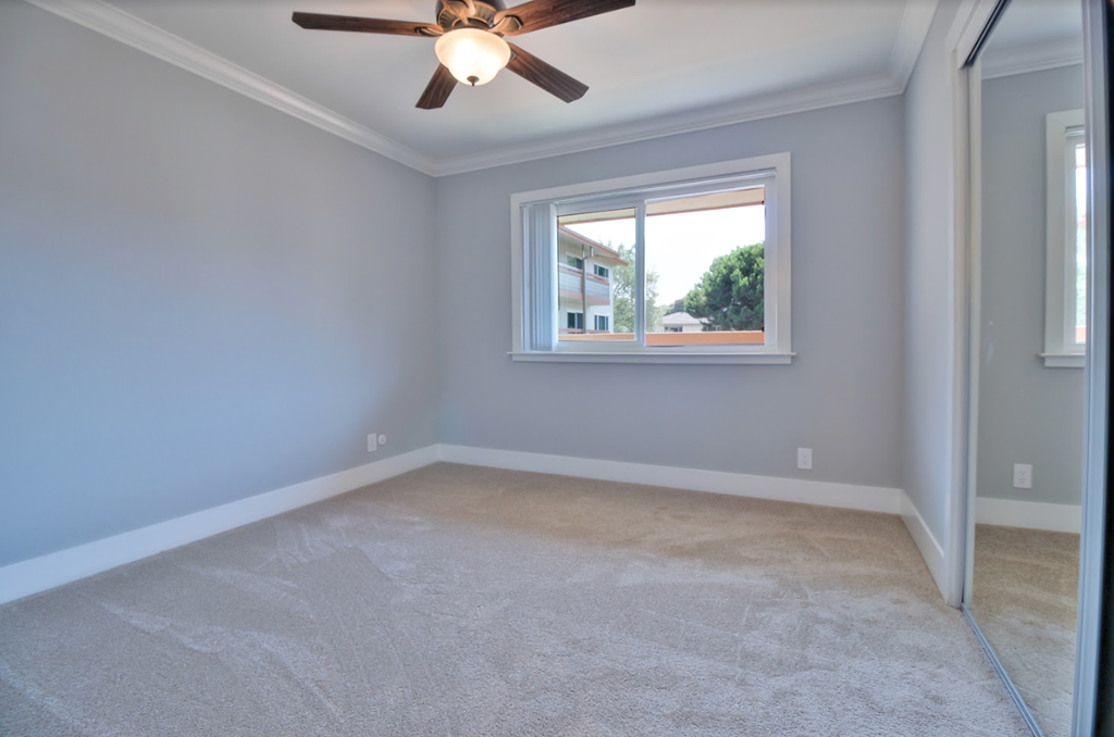 Expansive Windows at Stone Creek, Redwood City, CA