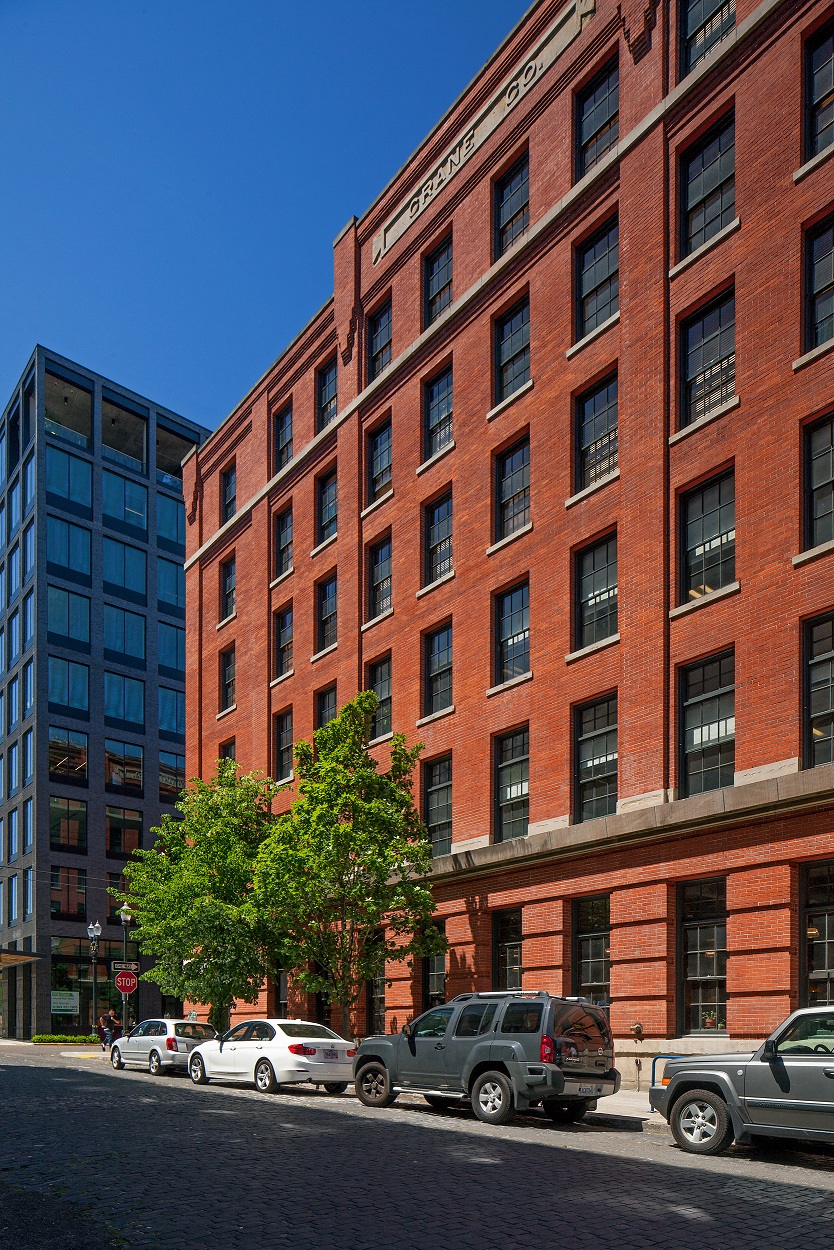 Portland, OR Crane Flats and Lofts Exterior
