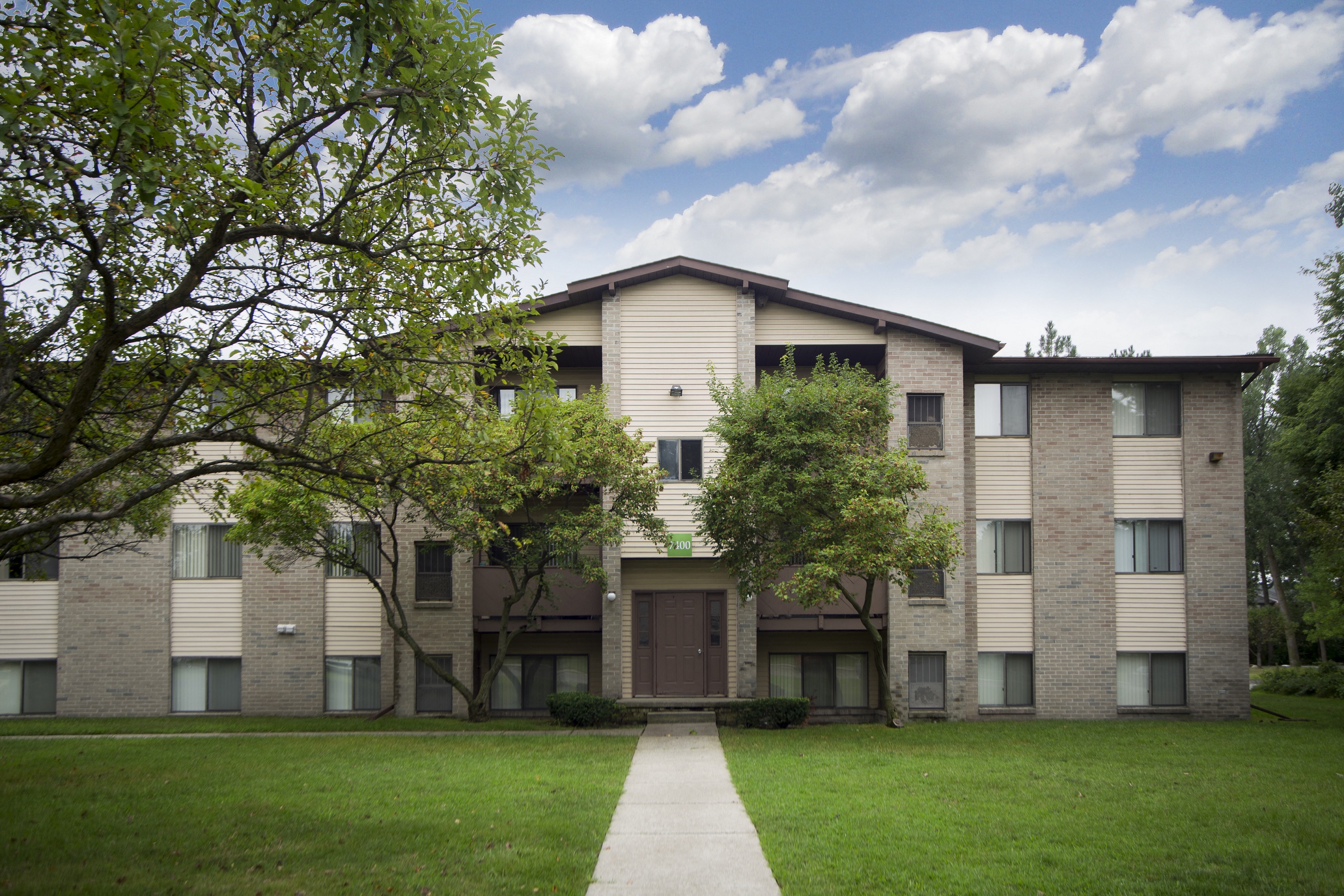 Westland, MI Apartments Woodland Villa