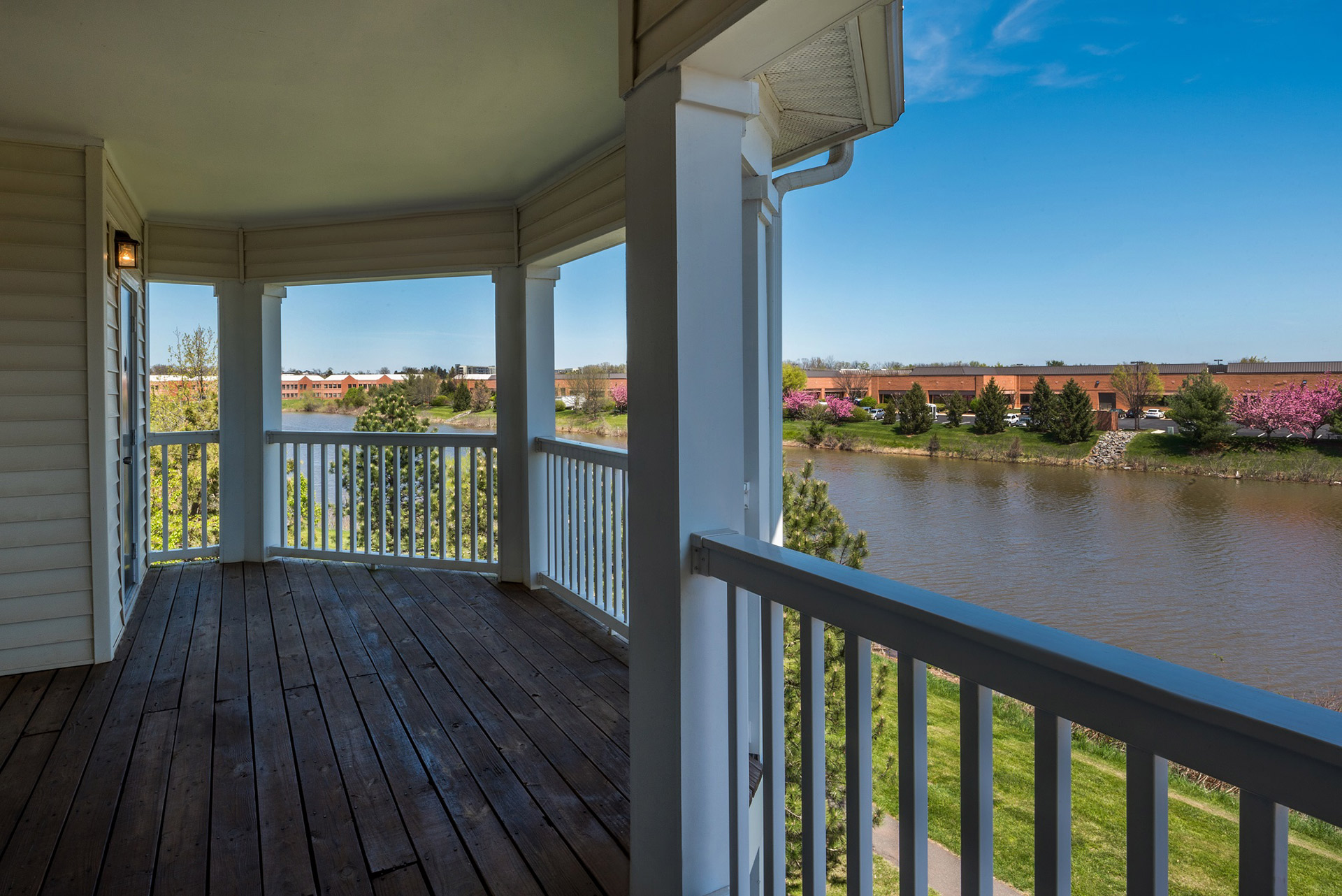 Apartments in Ashburn, Virginia 20147 The Ashborough