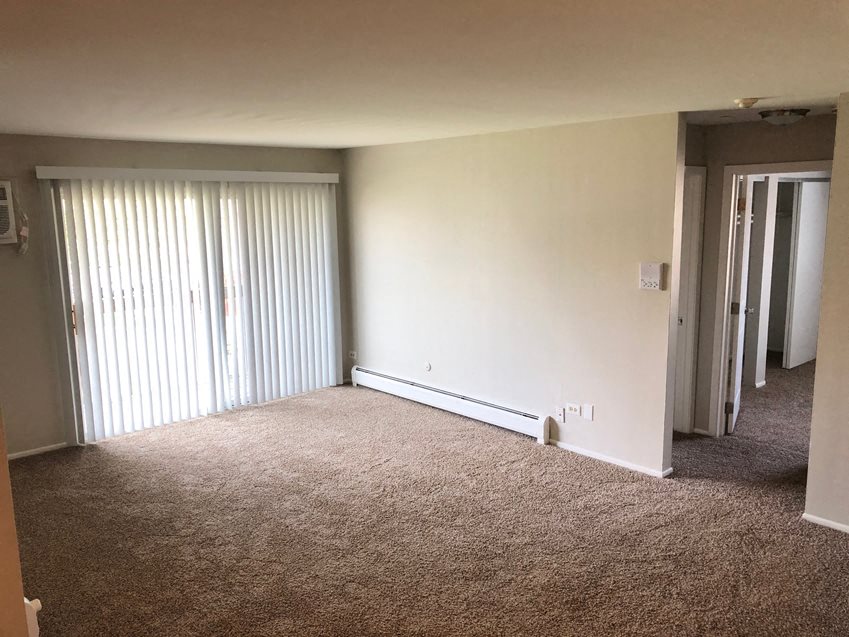 2BR, 1BA A-style Livingroom