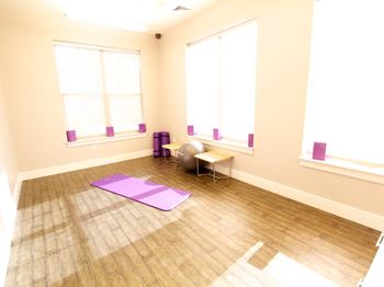 24 Hr Fitness Center With Free Weights And Yoga Studio