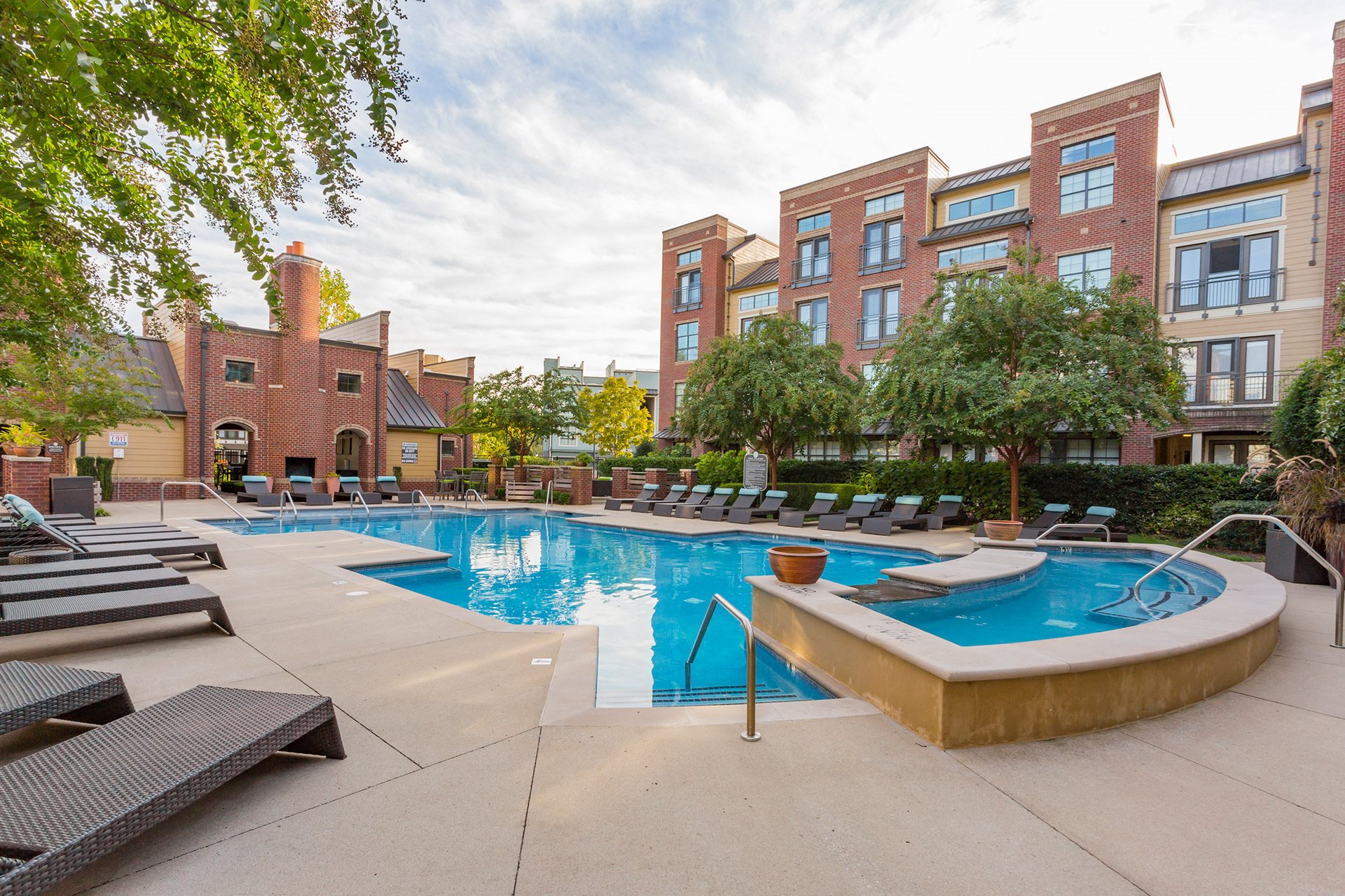 Dwell At McEwen Apartments Franklin, TN Bell Apartment Living