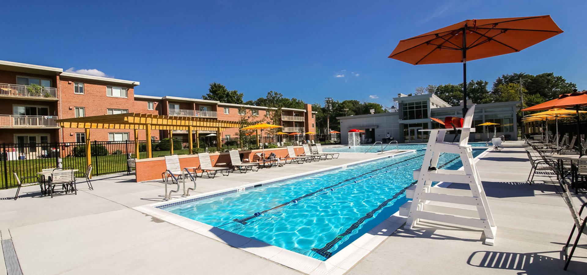 Monticello Falls Church Apartments - Alexandria, VA | Bell Apartment Living