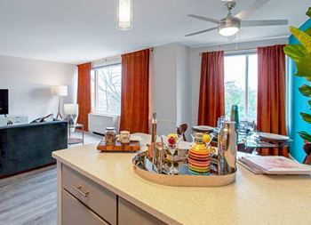 Breakfast Bar*