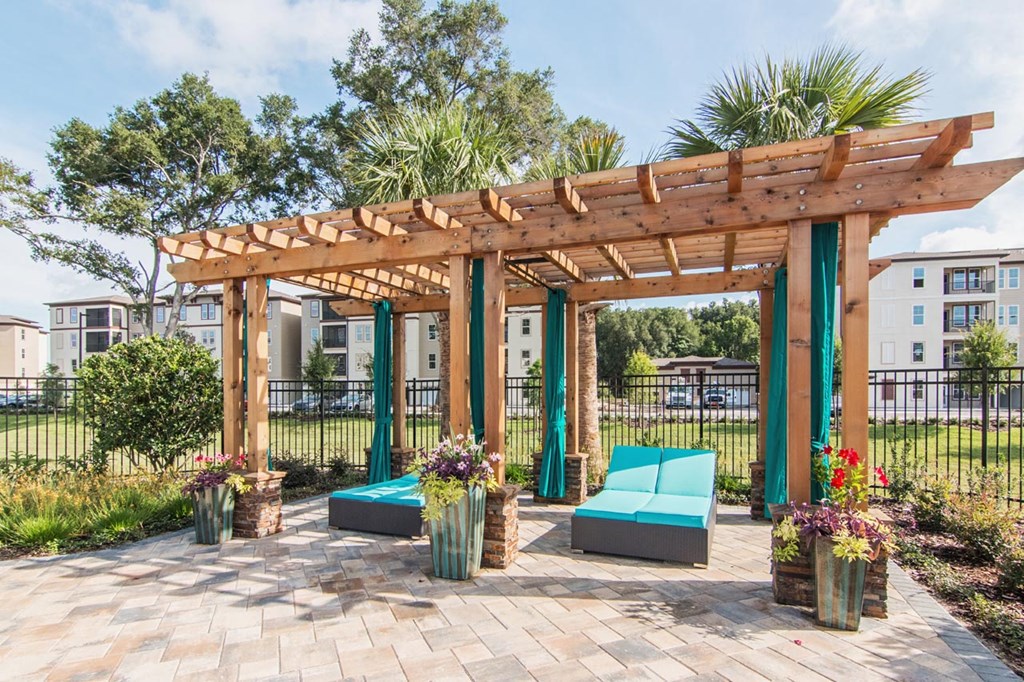 Outdoor Lounge Area at The Oasis at Lake Bennet, Ocoee, FL, 34761