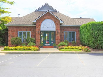 4663 Crystal Ball Drive 1-2 Beds Apartment for Rent - Photo Gallery 6