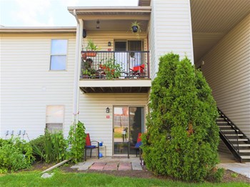 13 Meadow Brook Lane 1-3 Beds Apartment for Rent - Photo Gallery 5