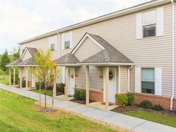 13 Meadow Brook Lane 1-3 Beds Apartment for Rent - Photo Gallery 6