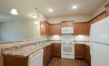 808 Edgewood Dr 1-3 Beds Apartment, Affordable for Rent - Photo Gallery 10
