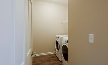 808 Edgewood Dr 1-3 Beds Apartment, Affordable for Rent - Photo Gallery 11