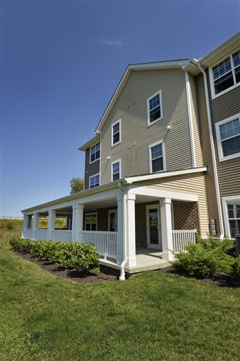 5231 & 5221 Sunnybrook Road 1-2 Beds Apartment, Affordable for Rent - Photo Gallery 2