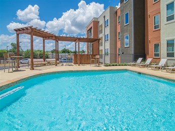 3230 Hillcrest Dr 1-3 Beds Apartment, Affordable for Rent - Photo Gallery 5