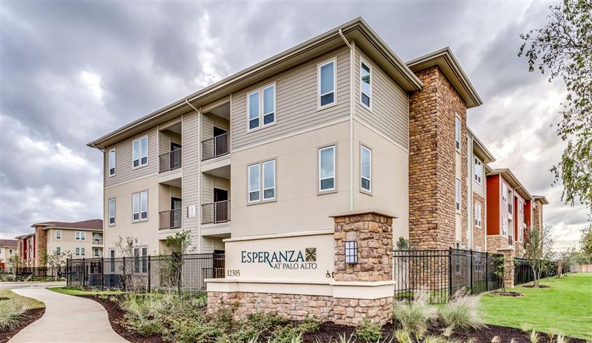 12305 SW Loop 410 1-4 Beds Apartment, Affordable for Rent - Photo Gallery 1