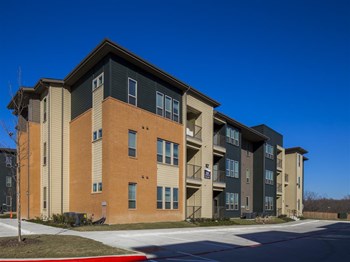 4250 Old Decatur Rd 1-4 Beds Apartment, Affordable for Rent - Photo Gallery 2