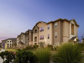 1021 Oak Grove Rd 1-4 Beds Apartment, Affordable for Rent - Photo Gallery 3