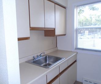 1571 Charles Ave. Studio Apartment for Rent - Photo Gallery 1