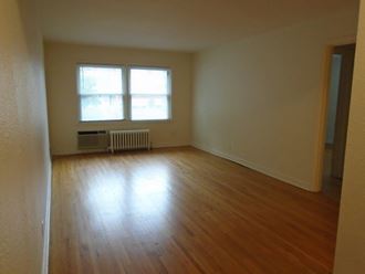 1921 Ford Parkway 1 Bed Apartment for Rent - Photo Gallery 2