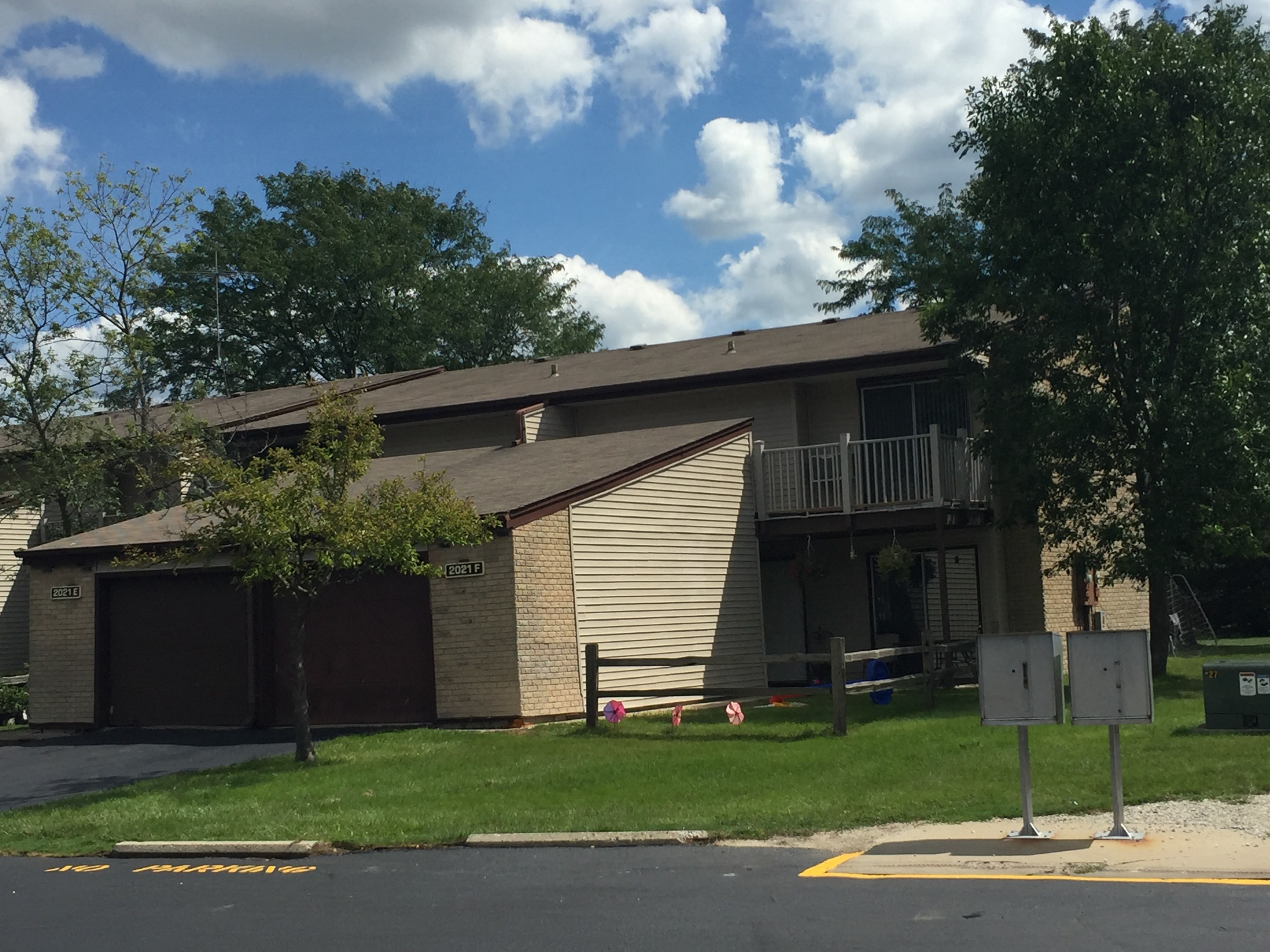 West Grove Apartments, 2105 Kensington Dr, Waukesha, WI - RENTCafé