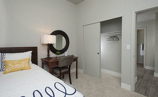4 Bed Flat bedroom with window