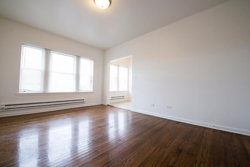 7903 S Evans Ave Apartments Chicago Living Room