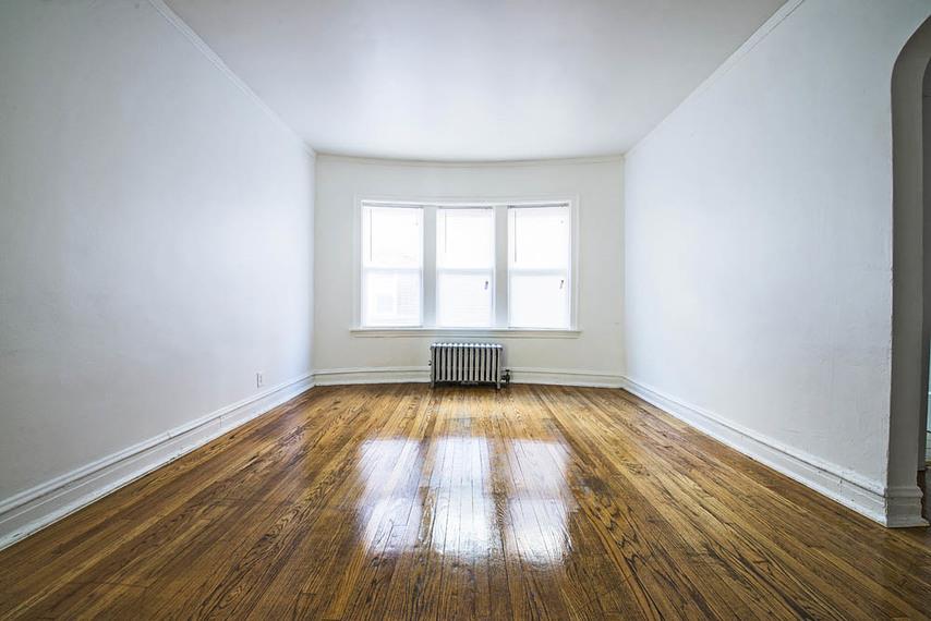 4815 W Cortez St Apartments Chicago Bedroom
