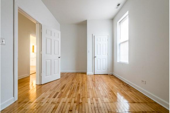 2817 E 77th St Apartments In Chicago Il Pangea Real Estate