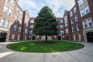 7917 S Drexel Ave 1-2 Beds Apartment for Rent - Photo Gallery 1