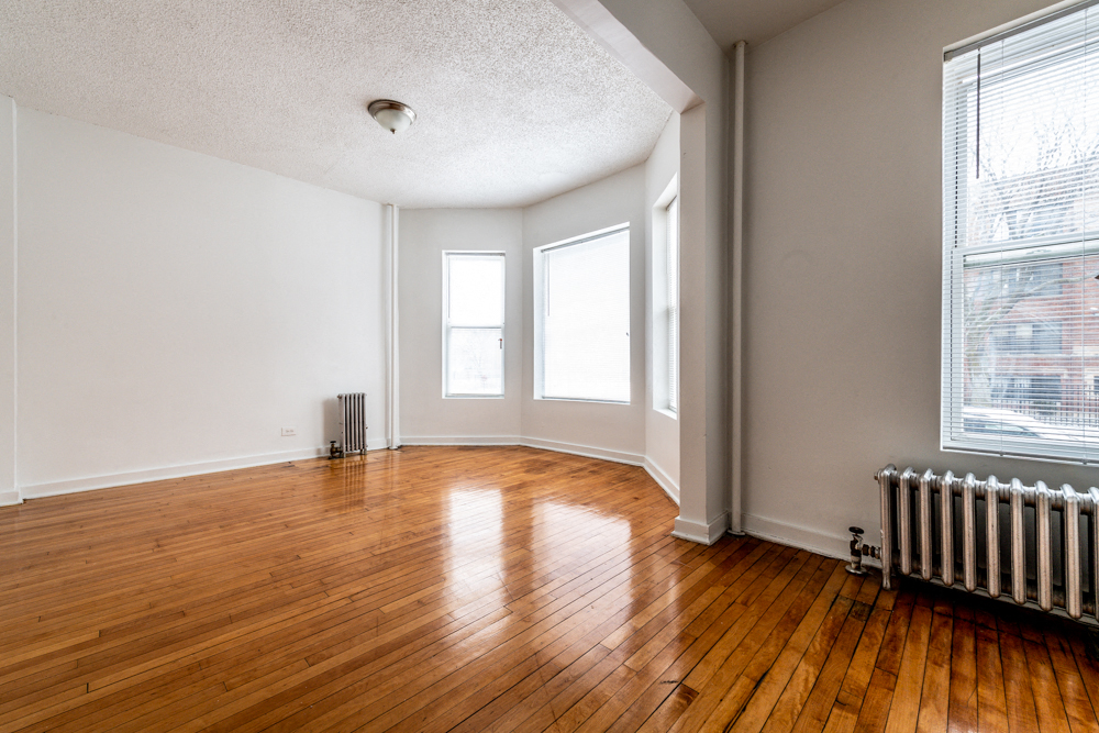 Pangea Auburn Gresham Apartments for rent in Chicago | 7643 S Stewart Living Area