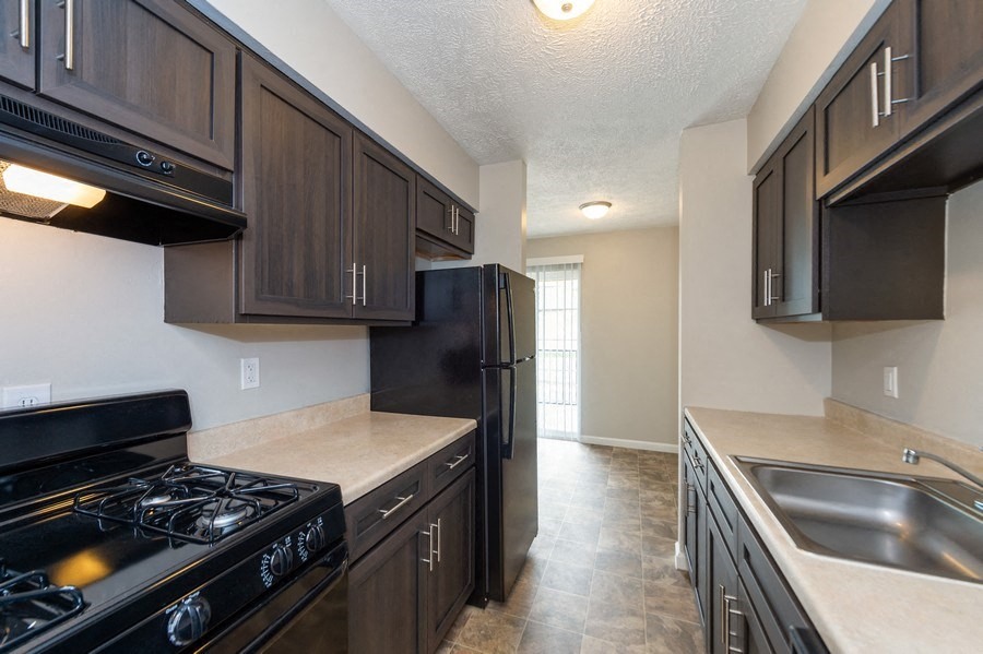 Pangea Groves Apartments Indianapolis Kitchen