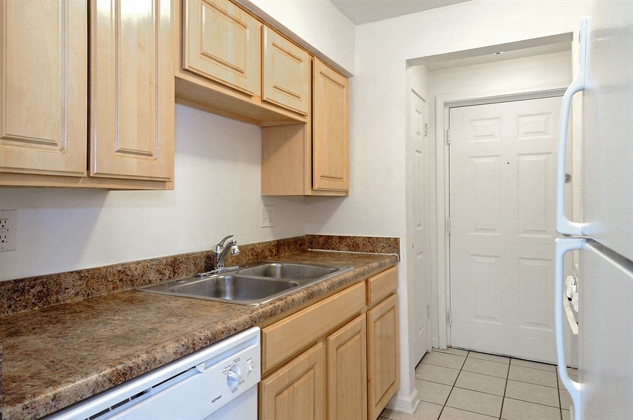 Pangea Groves Apartments for rent in Indianapolis Kitchen