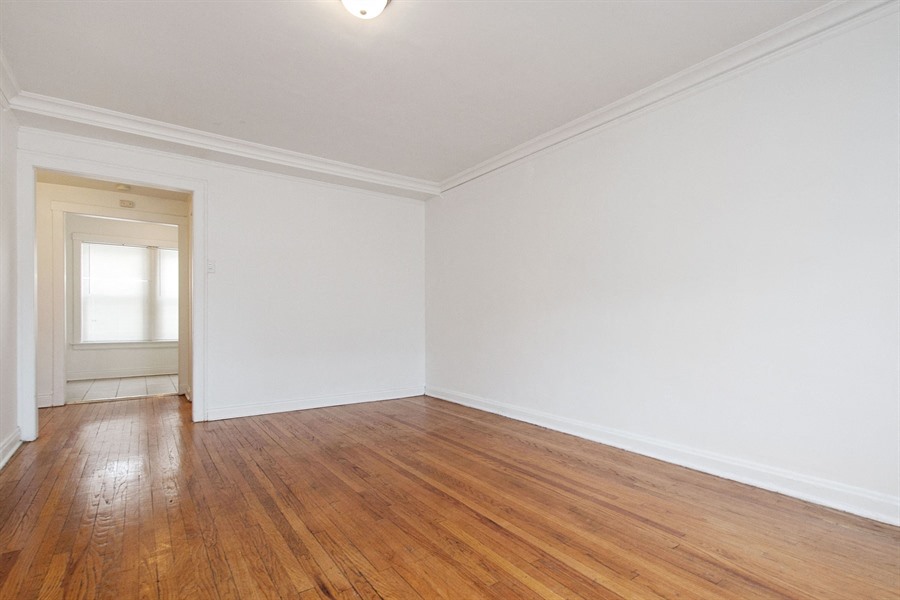 Pangea Chicago Lawn Apartments for rent | 6238 S Western Ave Living Area