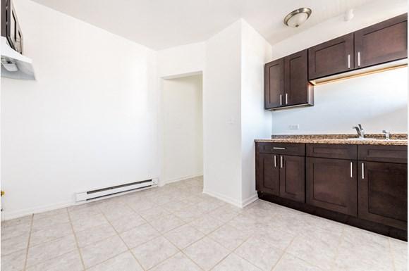 5100 W Monroe St Apartments In Chicago Il Pangea Real Estate