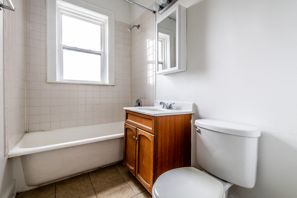 Bathroom 7756 S Marshfield Ave Apartments Chicago