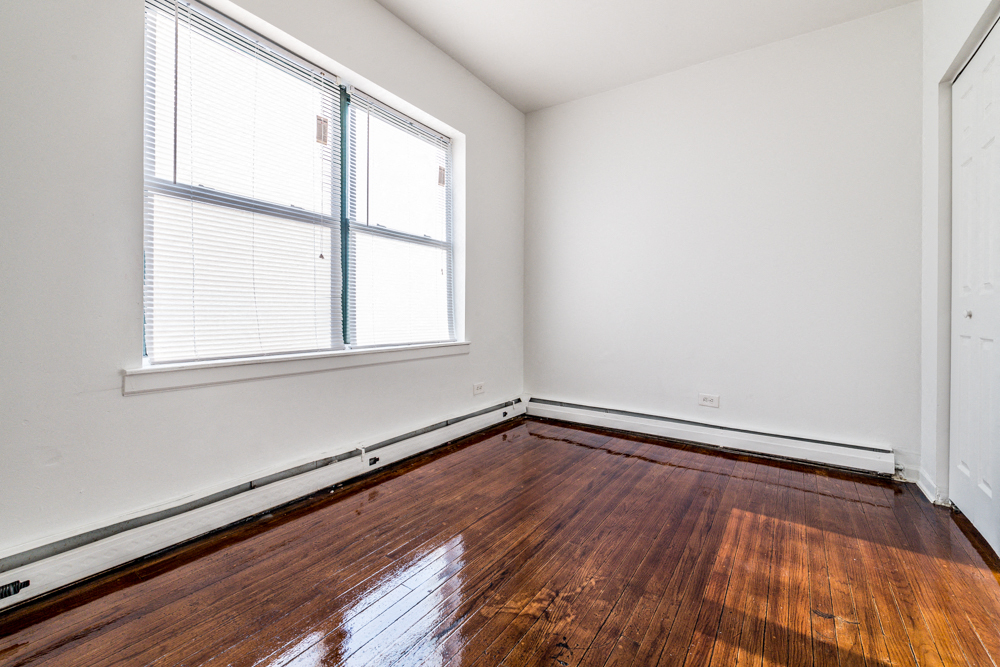 Auburn Gresham Chicago Apartments for Rent | 543 W 74th St Bedroom