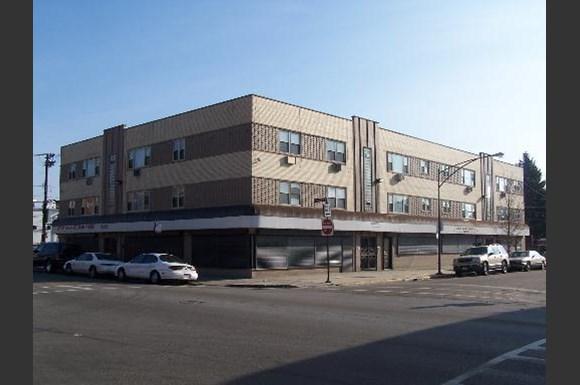 7101 S Artesian Ave | Apartments in Chicago, IL | Pangea Real Estate
